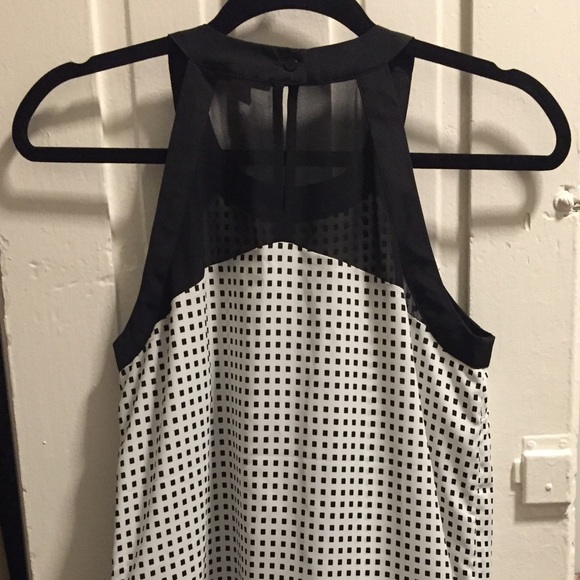 SOLD: NWOT Sleeveless Top - Picture 2 of 3